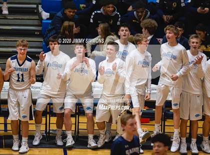 Thumbnail 1 in Pincknehville vs Bloomington Central Catholic (Bank of O'Fallon Shootout) photogallery.