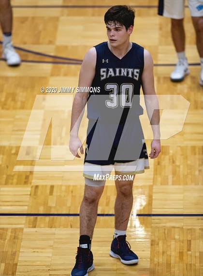 Thumbnail 1 in Pincknehville vs Bloomington Central Catholic (Bank of O'Fallon Shootout) photogallery.