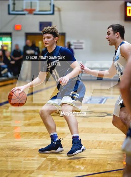 Thumbnail 3 in Pincknehville vs Bloomington Central Catholic (Bank of O'Fallon Shootout) photogallery.
