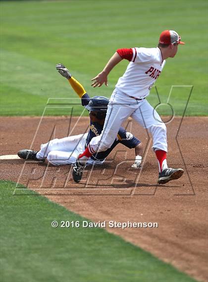 Thumbnail 3 in Menlo School vs. Carmel (CIF CCS D2 Final) photogallery.