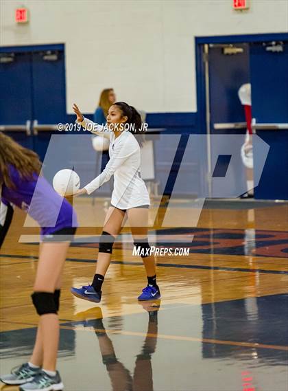 Thumbnail 3 in Cienega vs.Rincon/University High photogallery.