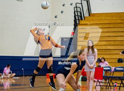 Thumbnail 1 in Cienega vs.Rincon/University High photogallery.