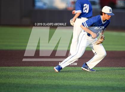 Thumbnail 2 in Midlothian vs. Wylie East (UIL 5A Regional Semifinal) photogallery.