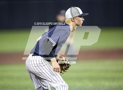 Thumbnail 2 in Midlothian vs. Wylie East (UIL 5A Regional Semifinal) photogallery.