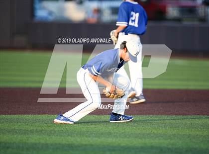 Thumbnail 1 in Midlothian vs. Wylie East (UIL 5A Regional Semifinal) photogallery.