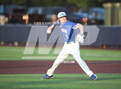 Thumbnail 2 in Midlothian vs. Wylie East (UIL 5A Regional Semifinal) photogallery.