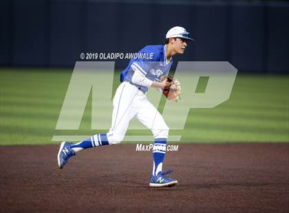 Thumbnail 2 in Midlothian vs. Wylie East (UIL 5A Regional Semifinal) photogallery.