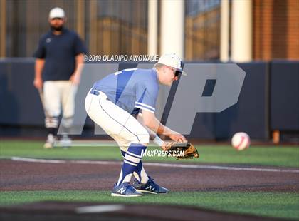 Thumbnail 3 in Midlothian vs. Wylie East (UIL 5A Regional Semifinal) photogallery.