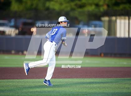 Thumbnail 2 in Midlothian vs. Wylie East (UIL 5A Regional Semifinal) photogallery.