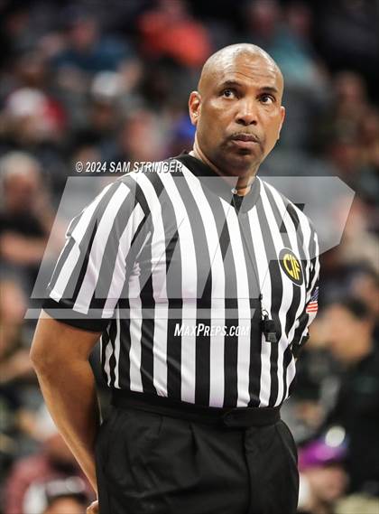 Thumbnail 2 in St. John Bosco @ San Ramon Valley (CIF State Division 1 Final) photogallery.