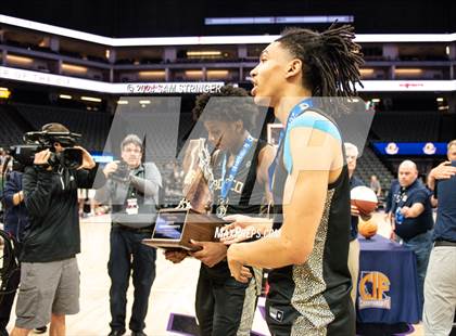 Thumbnail 2 in St. John Bosco @ San Ramon Valley (CIF State Division 1 Final) photogallery.