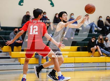 Thumbnail 1 in Carlmont @ Burlingame photogallery.