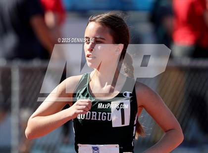 Thumbnail 3 in Halden Invitational (1600 Meter) photogallery.