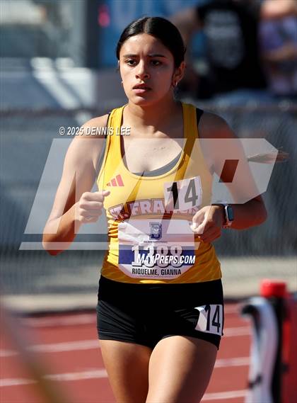 Thumbnail 1 in Halden Invitational (1600 Meter) photogallery.