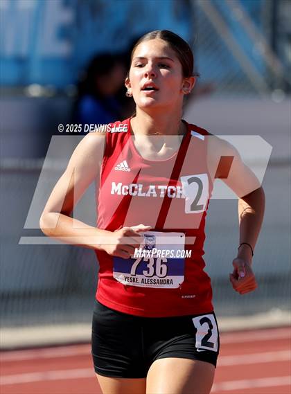 Thumbnail 1 in Halden Invitational (1600 Meter) photogallery.