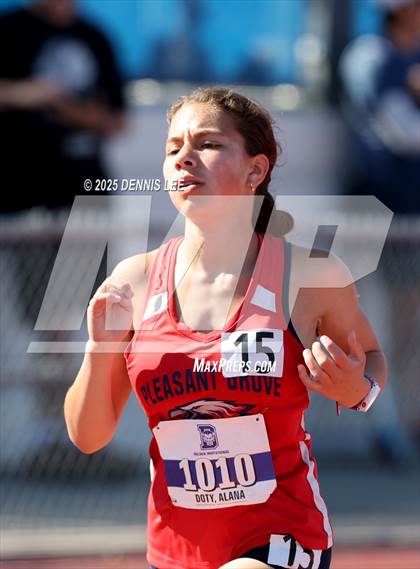 Thumbnail 2 in Halden Invitational (1600 Meter) photogallery.