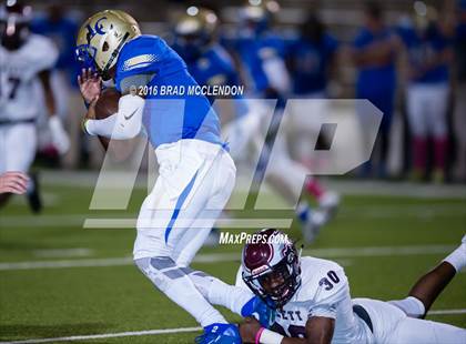 Thumbnail 3 in Rowlett vs Lakeview Centennial photogallery.