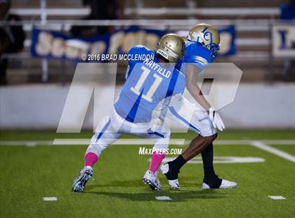 Thumbnail 1 in Rowlett vs Lakeview Centennial photogallery.