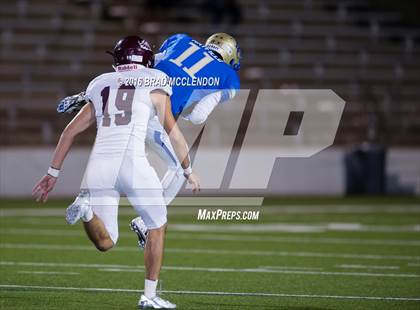Thumbnail 2 in Rowlett vs Lakeview Centennial photogallery.
