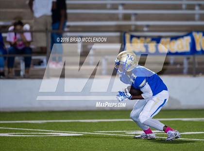 Thumbnail 1 in Rowlett vs Lakeview Centennial photogallery.