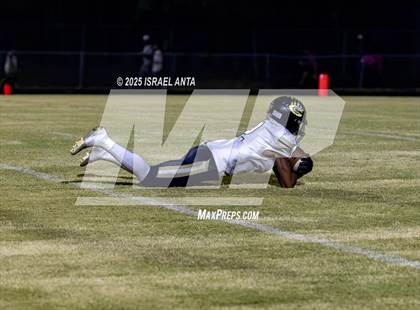 Thumbnail 3 in Gray's Creek @ Douglas Byrd photogallery.