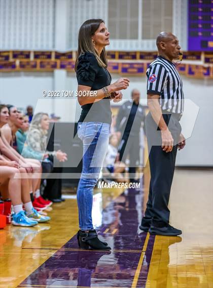 Thumbnail 3 in Shelton vs. Trinity Christian (TAPPS 4A Regional Playoff) photogallery.