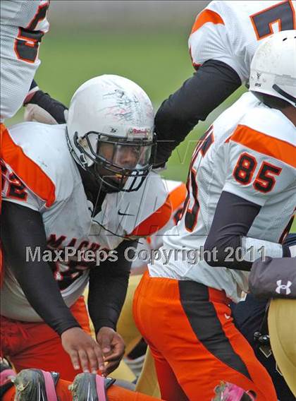 Thumbnail 3 in McKinley @ Sweet Home (Section 6 Class A Semifinal) photogallery.