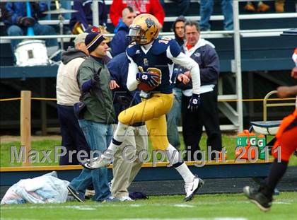 Thumbnail 3 in McKinley @ Sweet Home (Section 6 Class A Semifinal) photogallery.
