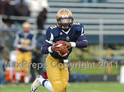 Thumbnail 3 in McKinley @ Sweet Home (Section 6 Class A Semifinal) photogallery.