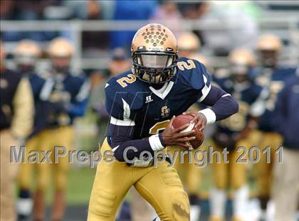 Thumbnail 3 in McKinley @ Sweet Home (Section 6 Class A Semifinal) photogallery.