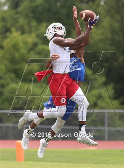 Thumbnail 3 in Powerade 7-on-7 Invitational  photogallery.