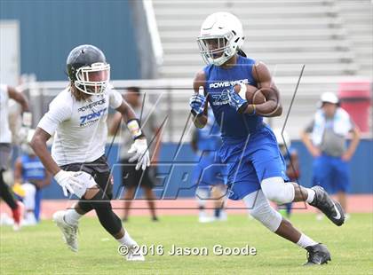Thumbnail 2 in Powerade 7-on-7 Invitational  photogallery.