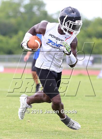 Thumbnail 1 in Powerade 7-on-7 Invitational  photogallery.