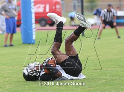 Thumbnail 1 in Powerade 7-on-7 Invitational  photogallery.