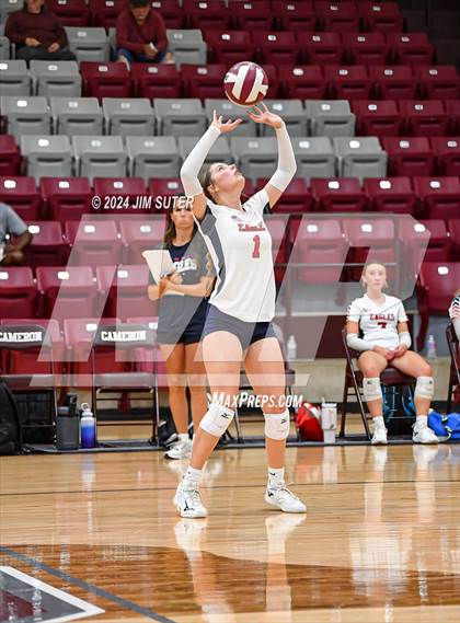 Thumbnail 2 in C.H. Yoe vs Summit Christian Academy photogallery.