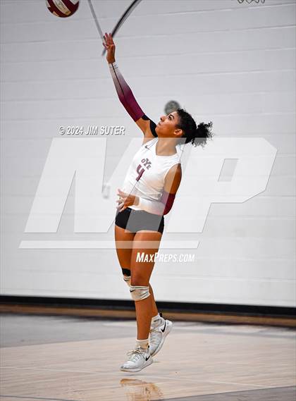 Thumbnail 3 in C.H. Yoe vs Summit Christian Academy photogallery.