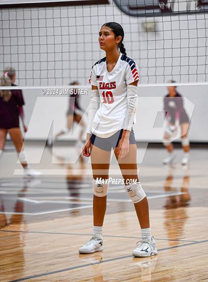 Thumbnail 2 in C.H. Yoe vs Summit Christian Academy photogallery.