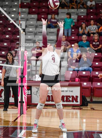 Thumbnail 2 in C.H. Yoe vs Summit Christian Academy photogallery.