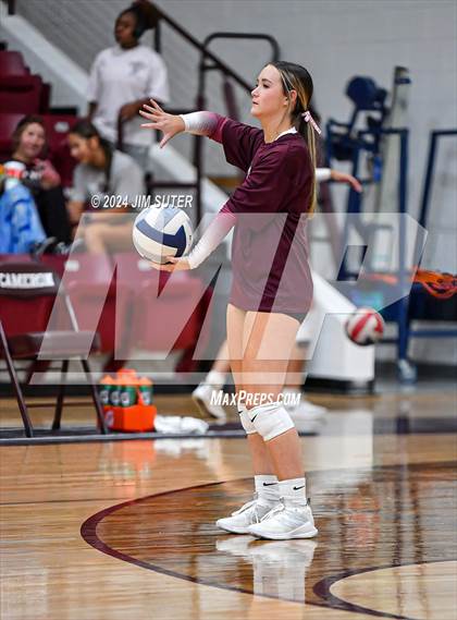 Thumbnail 2 in C.H. Yoe vs Summit Christian Academy photogallery.