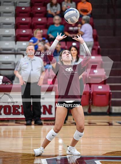 Thumbnail 3 in C.H. Yoe vs Summit Christian Academy photogallery.