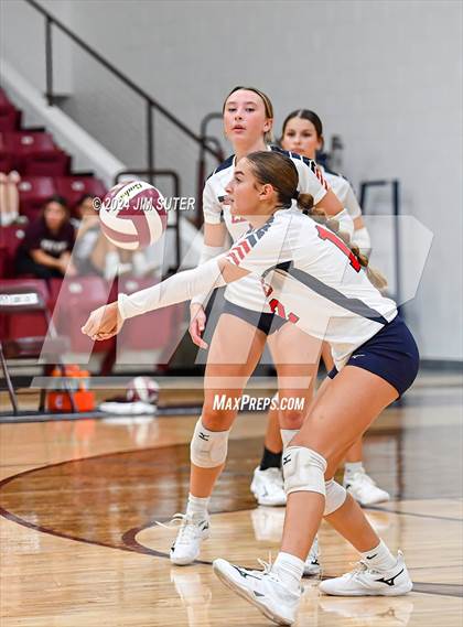 Thumbnail 1 in C.H. Yoe vs Summit Christian Academy photogallery.