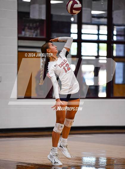 Thumbnail 3 in C.H. Yoe vs Summit Christian Academy photogallery.