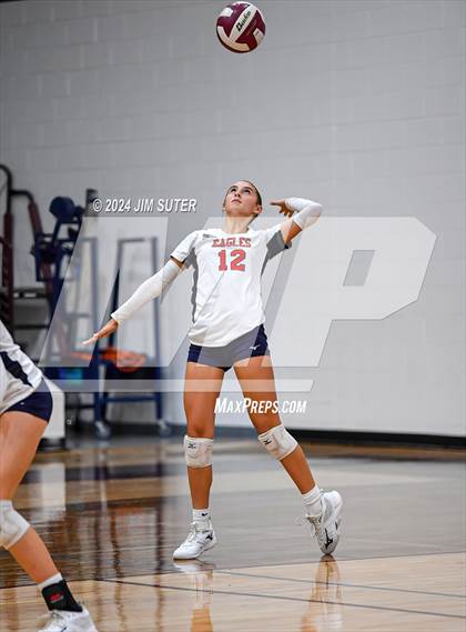 Thumbnail 3 in C.H. Yoe vs Summit Christian Academy photogallery.