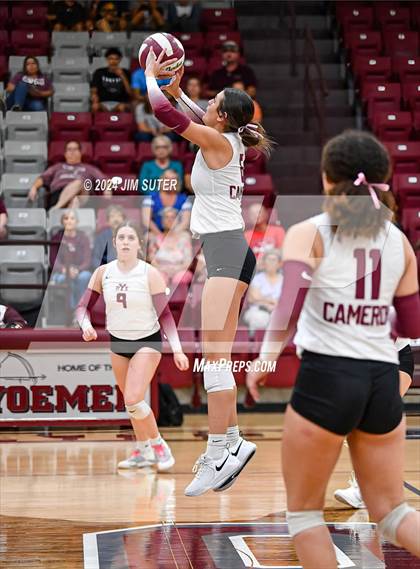 Thumbnail 1 in C.H. Yoe vs Summit Christian Academy photogallery.