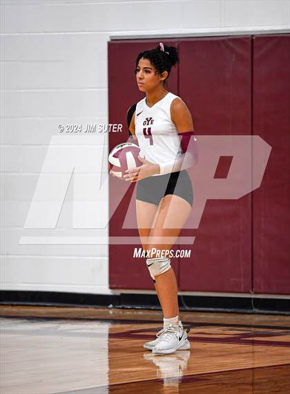 Thumbnail 1 in C.H. Yoe vs Summit Christian Academy photogallery.