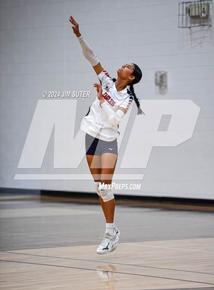 Thumbnail 2 in C.H. Yoe vs Summit Christian Academy photogallery.