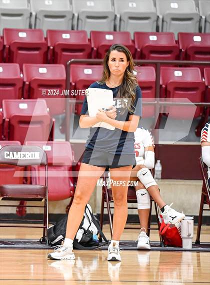 Thumbnail 2 in C.H. Yoe vs Summit Christian Academy photogallery.