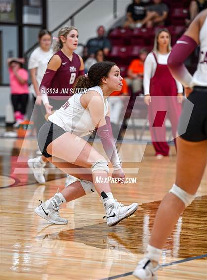 Thumbnail 2 in C.H. Yoe vs Summit Christian Academy photogallery.