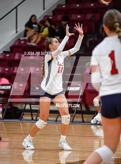 Thumbnail 3 in C.H. Yoe vs Summit Christian Academy photogallery.