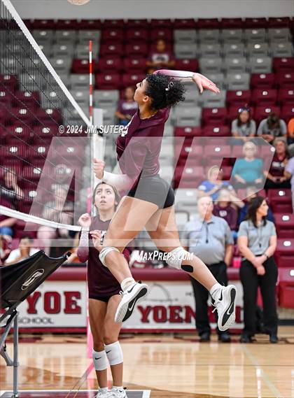 Thumbnail 1 in C.H. Yoe vs Summit Christian Academy photogallery.